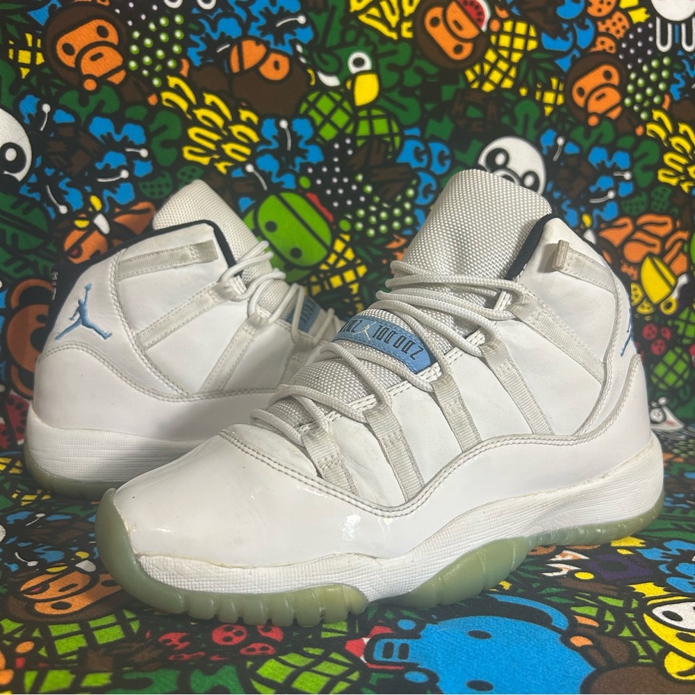 JORDAN 11 “LEGEND BLUE”